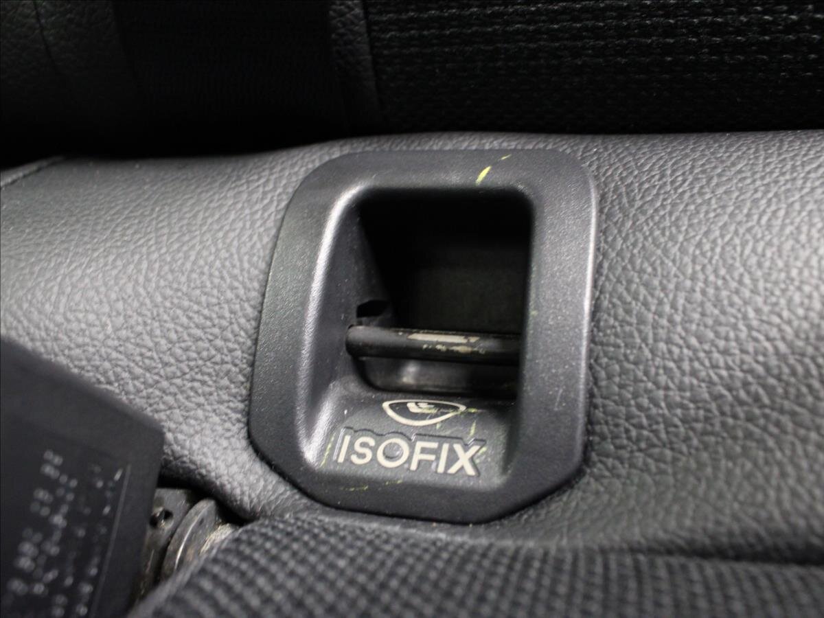 Mercedes-Benz GLA Kombi 1,6 l 90 kw