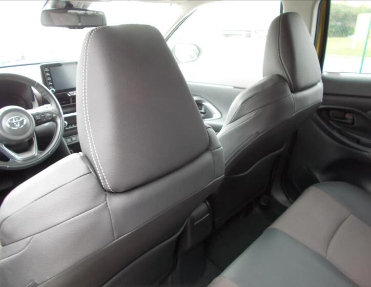 Toyota Yaris Cross 17