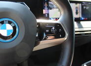 BMW iX 21