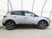 Opel Grandland SUV 1,2 l 96 kw