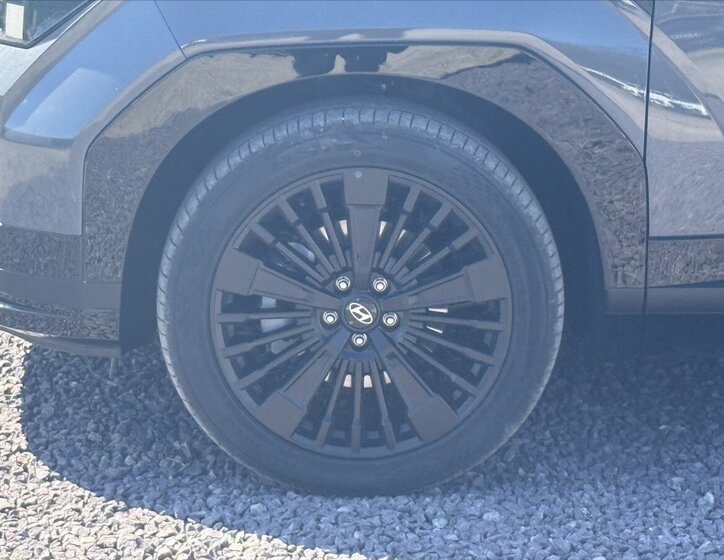 Hyundai Santa Fe SUV / Terénní 1,6 l 185 kw