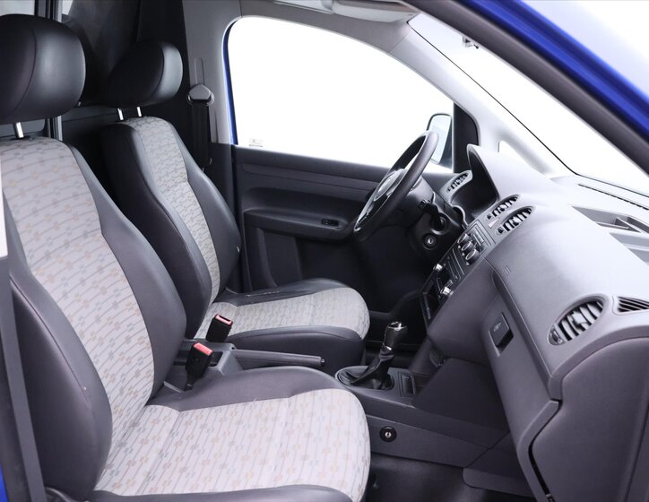 Volkswagen Caddy Skříň 2,0 l 81 kw