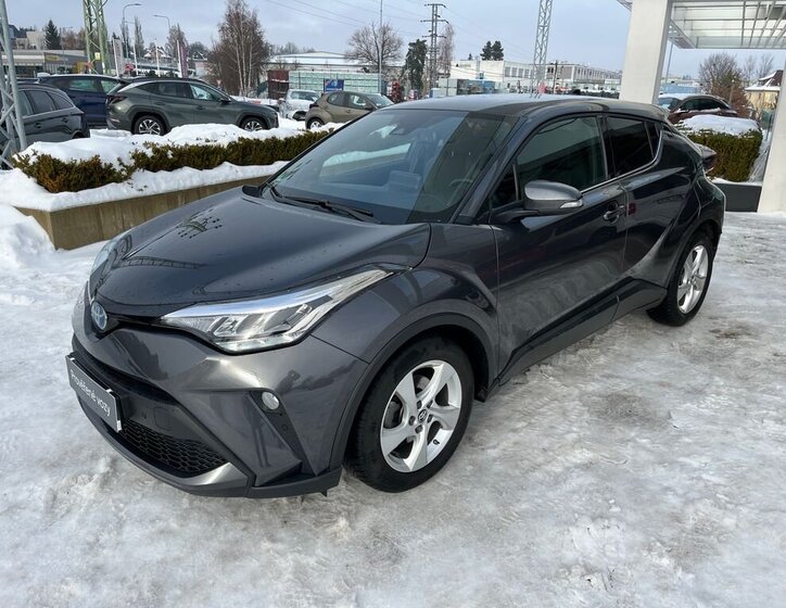 Toyota C-HR 2