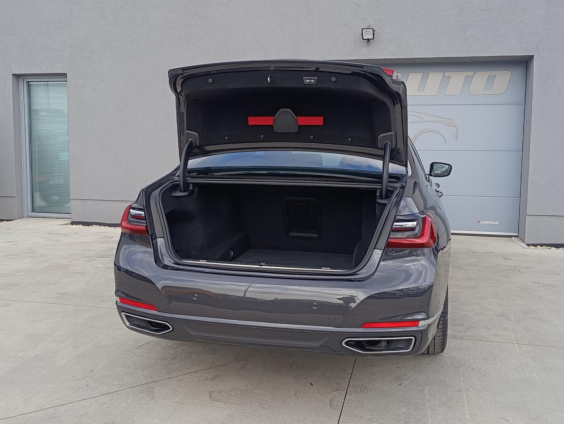 BMW Řada 7 Ostatní 3,0 l 250 kw