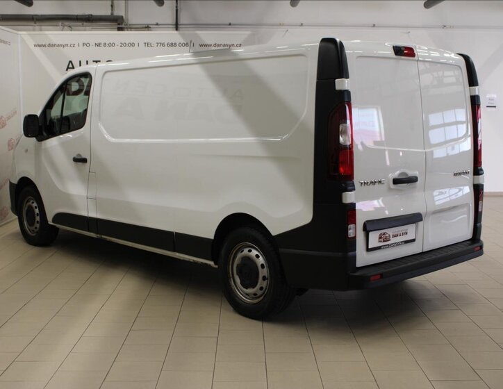 Renault Trafic 6