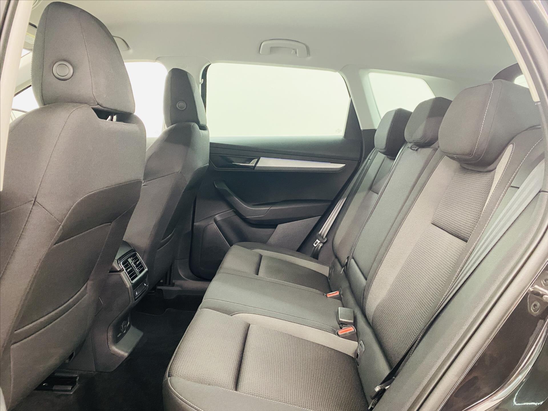 Škoda Karoq SUV 1,5 l 110 kw