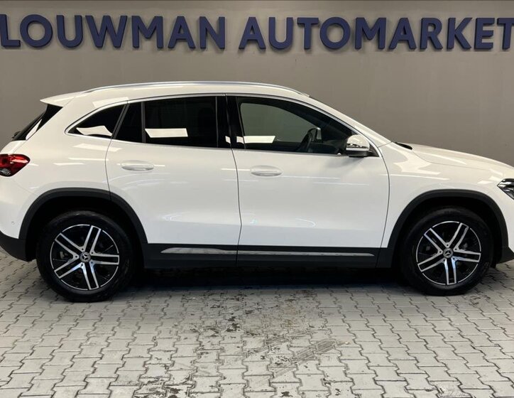 Mercedes-Benz GLA 14