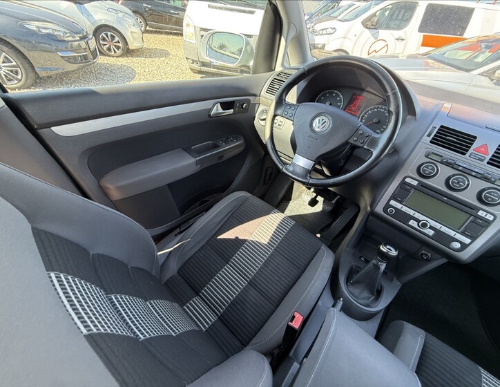 Volkswagen Touran 18