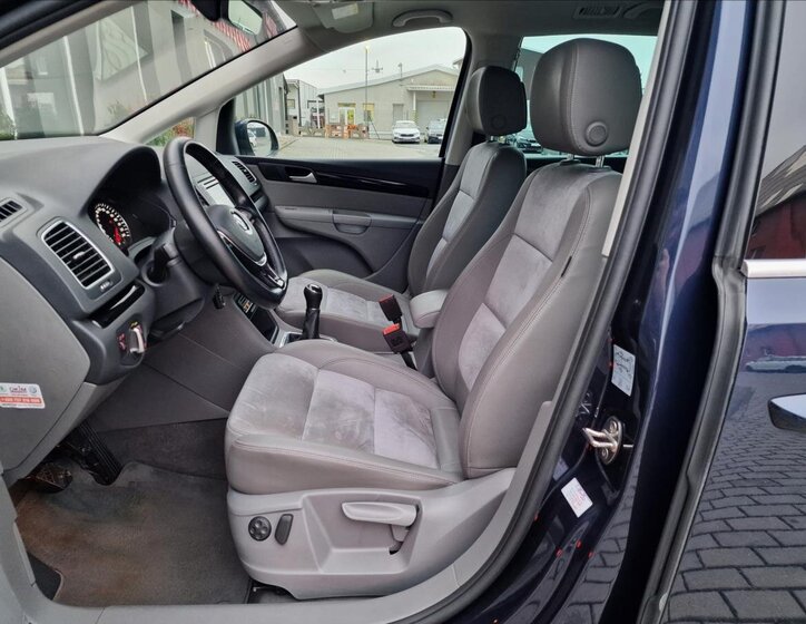 Volkswagen Sharan 19