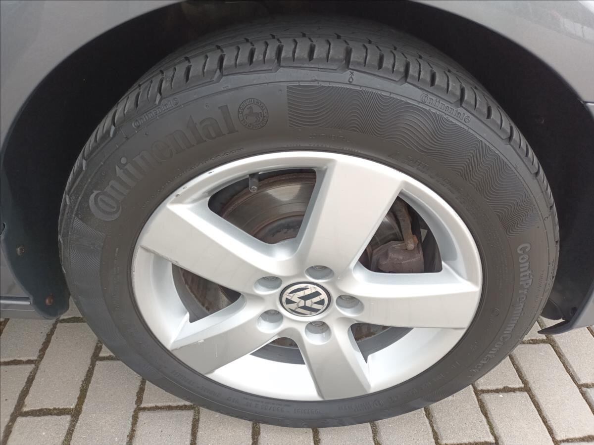 Volkswagen Golf Hatchback 1,2 l 63 kw