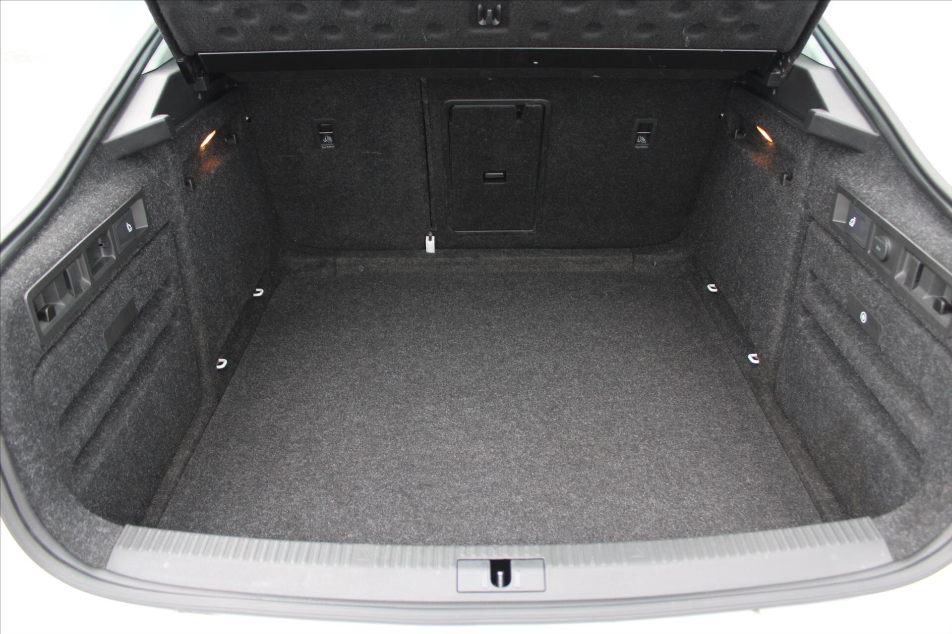 Škoda Superb Liftback 2,0 l 110 kw