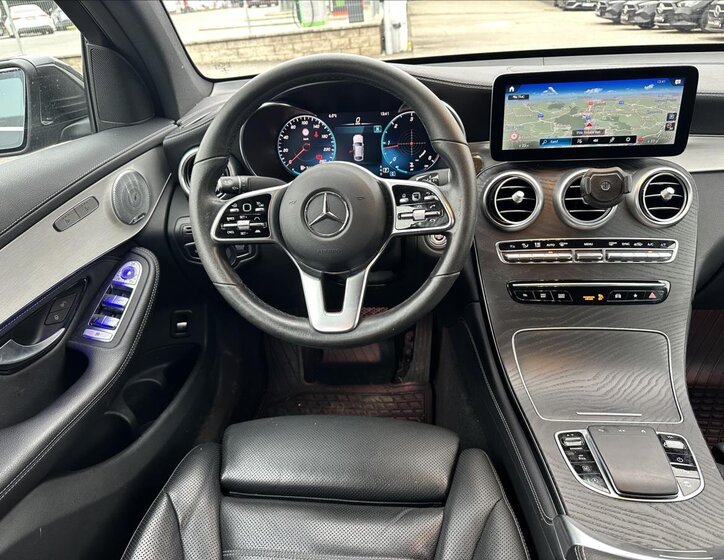 Mercedes-Benz GLC 13