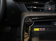 Lexus NX 350h SUV / Terénní 2,5 l 179 kw