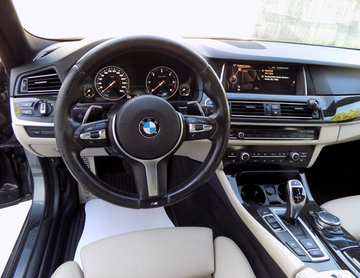 BMW Řada 5 24