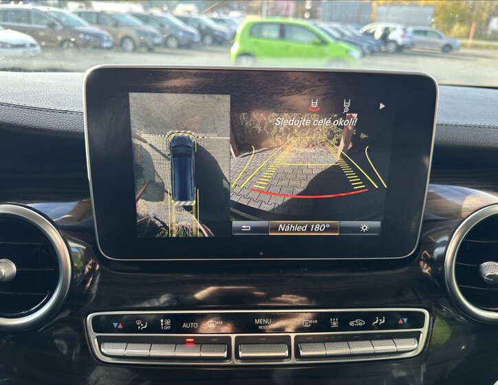 Mercedes-Benz Třídy V 11