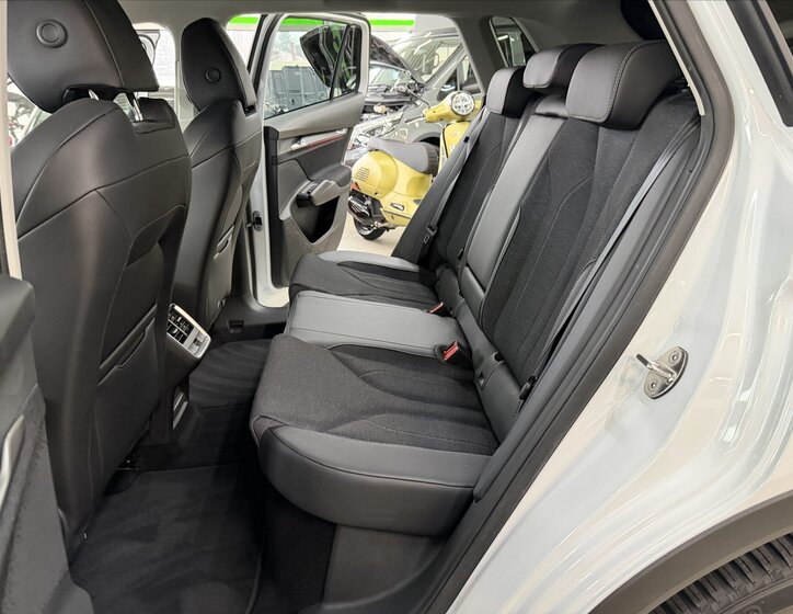 Škoda Elroq Hatchback 0,0 210 kw