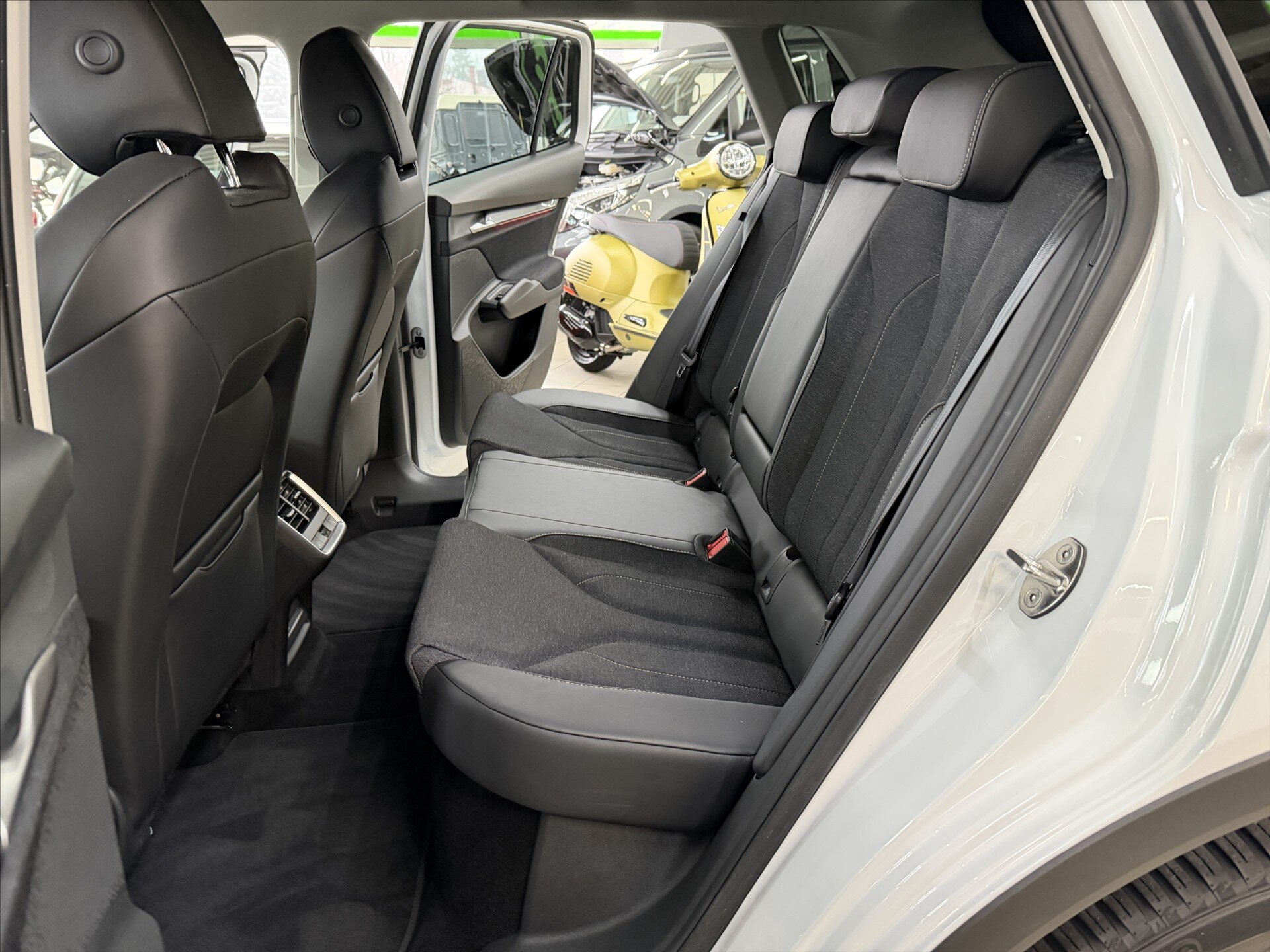 Škoda Elroq Hatchback 0,0 210 kw