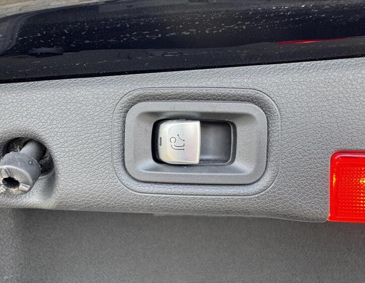 Mercedes-Benz Třídy E 27