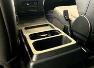 Land Rover Defender 30