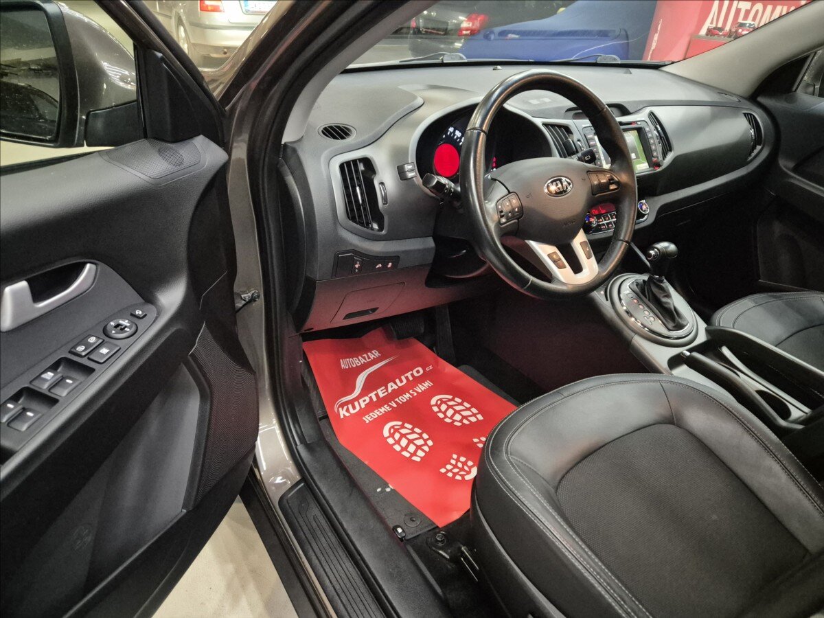 KIA Sportage SUV / Terénní 2,0 l 120 kw