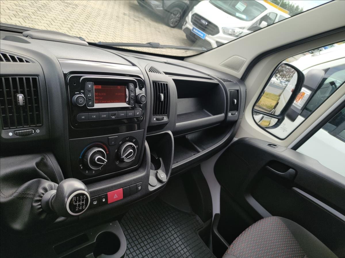 Opel Movano Skříň 2,2 l 121 kw