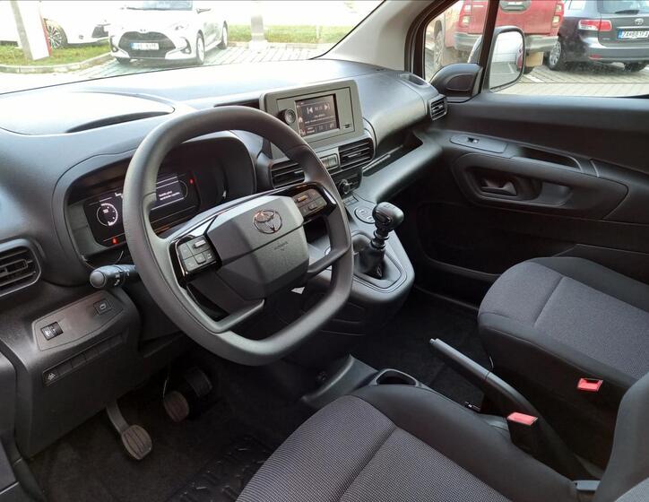 Toyota ProAce City 3