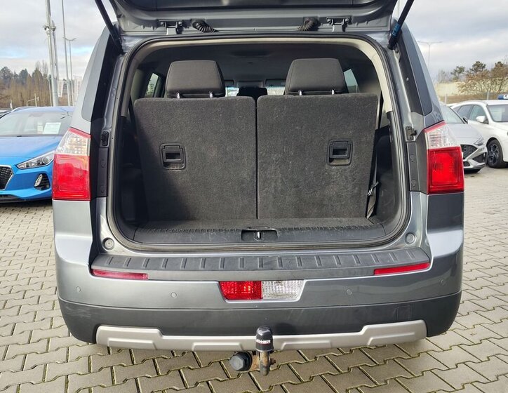 Chevrolet Orlando 10