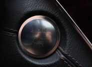 Mercedes-Benz Třídy S Sedan / Limuzína 4,7 l 320 kw