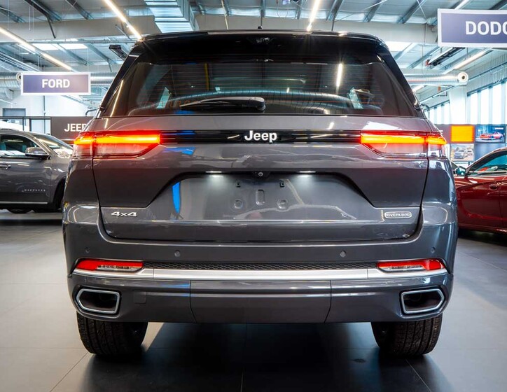 Jeep Grand Cherokee 5