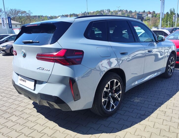 BMW X3 SUV / Terénní 2,0 l 145 kw