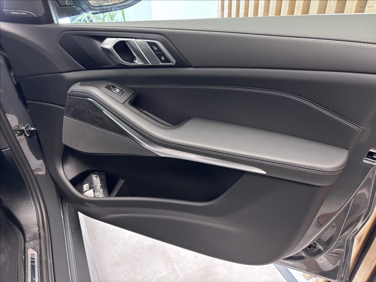 BMW X5 Kombi 3,0 l 210 kw