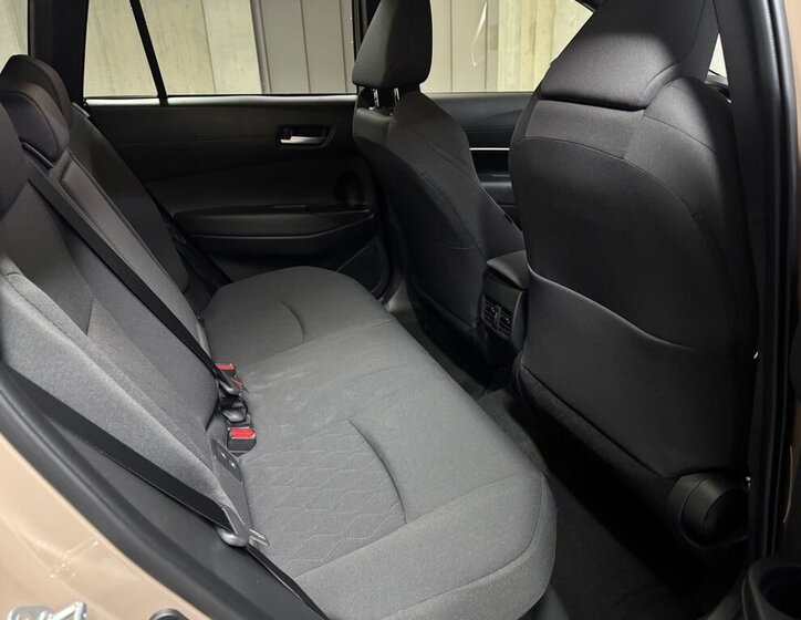 Toyota Corolla Cross SUV / Terénní 1,8 l 98 kw