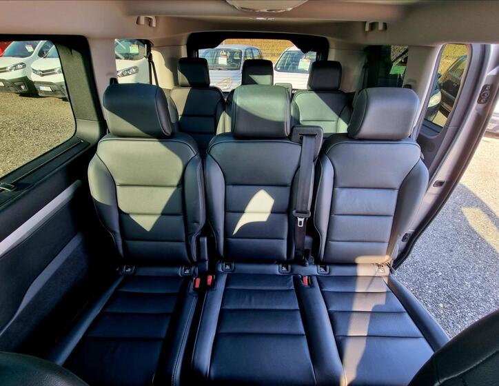 Peugeot Traveller 15