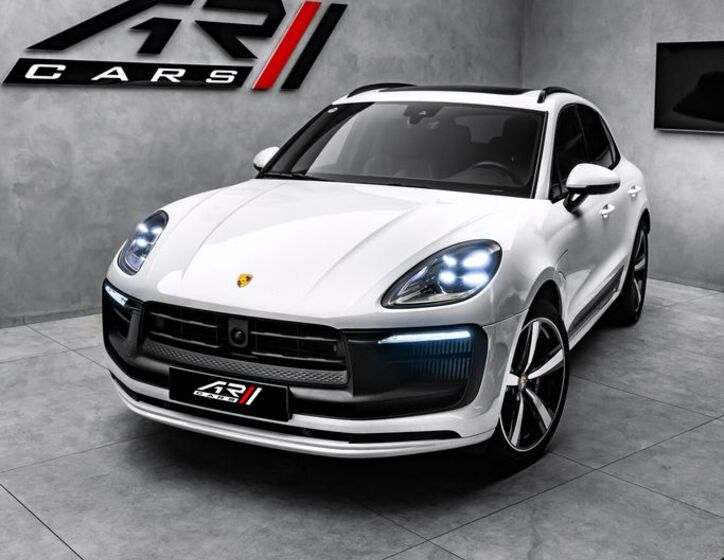 Porsche Macan 8