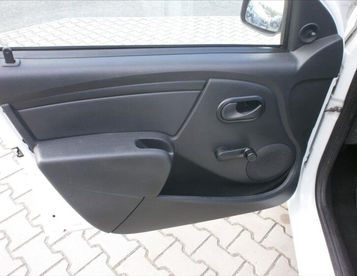 Dacia Sandero Hatchback 1,4 l 55 kw