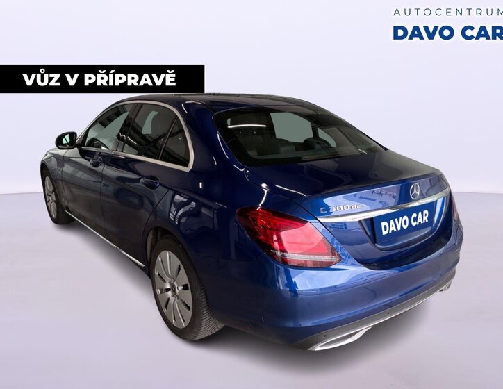 Mercedes-Benz Třídy C Sedan / Limuzína 2,0 l 143 kw