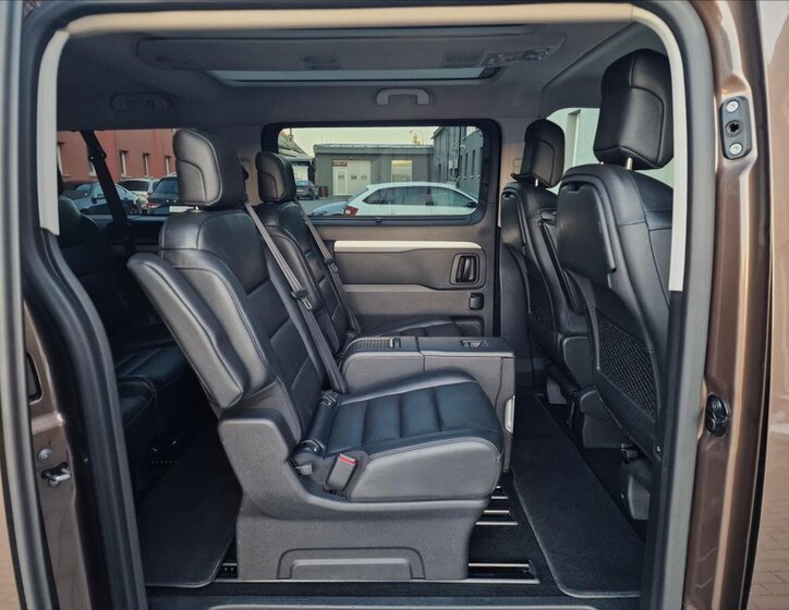 Peugeot Traveller MPV 2,0 l 130 kw