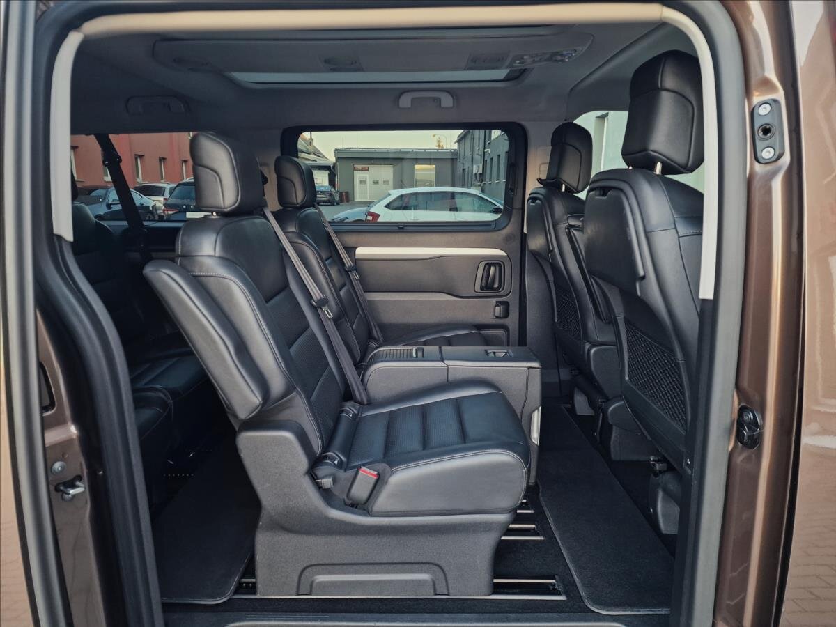 Peugeot Traveller MPV 2,0 l 130 kw