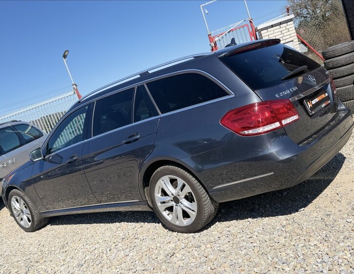 Mercedes-Benz Třídy E Kombi 2,1 l 150 kw