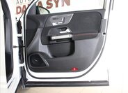 Mercedes-Benz GLB 11