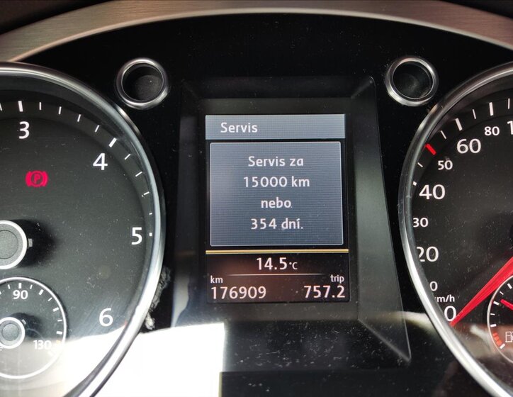 Volkswagen Passat Sedan / Limuzína 2,0 l 130 kw