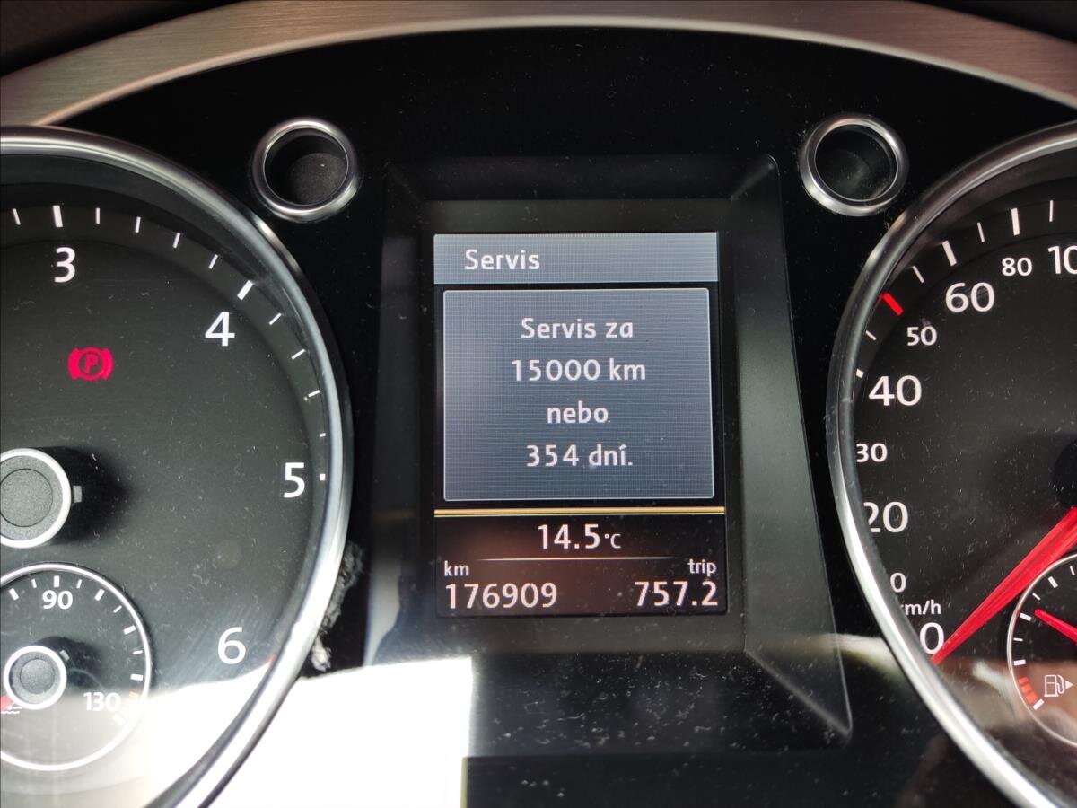 Volkswagen Passat Sedan / Limuzína 2,0 l 130 kw