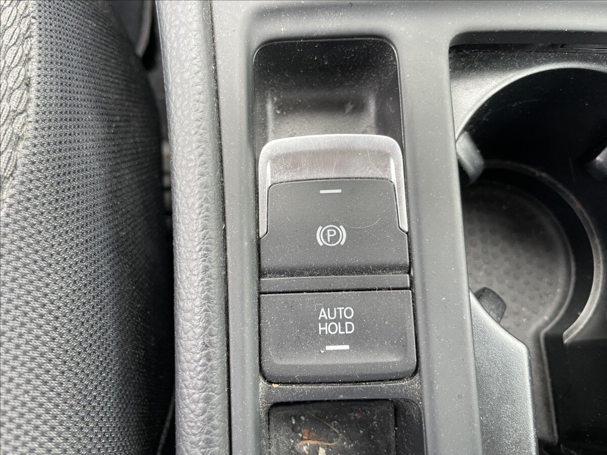 Volkswagen Golf Hatchback 1,6 l 77 kw