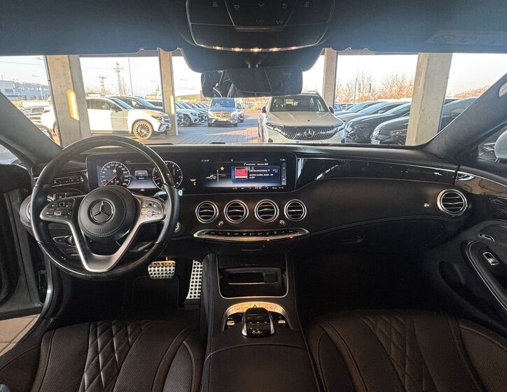 Mercedes-Benz Třídy S Kupé 4,0 l 345 kw