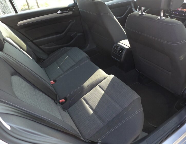 Volkswagen Passat Kombi 2,0 l 110 kw