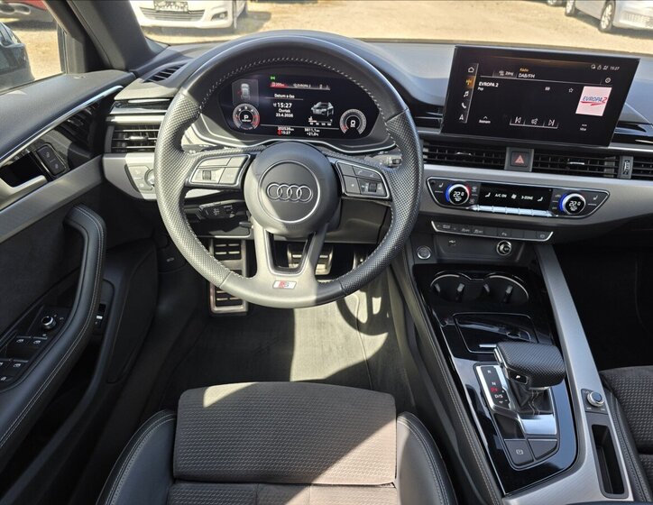 Audi A4 Kombi 2,0 l 140 kw