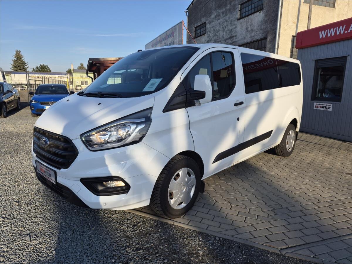Ford Tourneo Custom MPV 2,0 l 96 kw