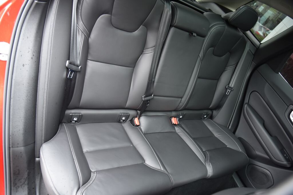 Volvo XC60 SUV / Terénní 2,0 l 186 kw