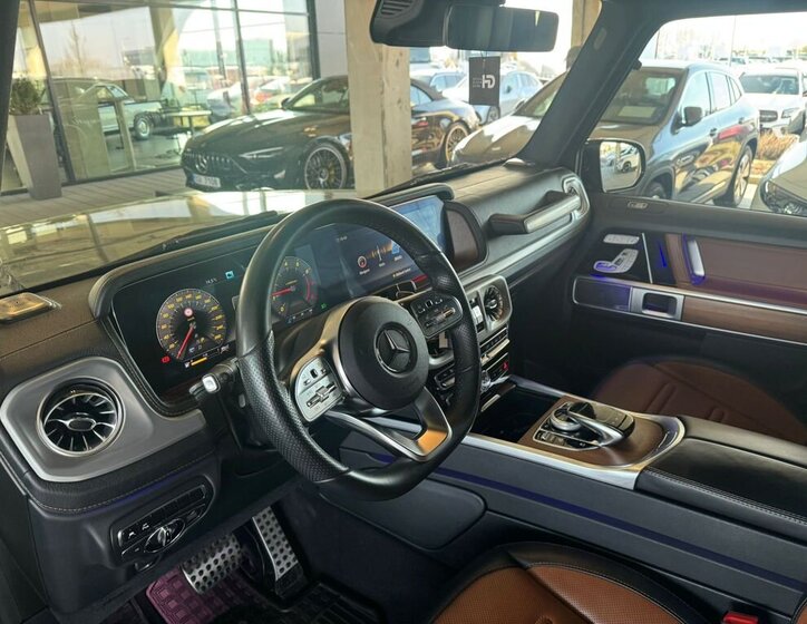 Mercedes-Benz Třídy G SUV / Terénní 4,0 l 310 kw