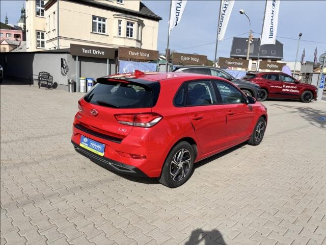 Hyundai i30 Hatchback 998,0 88 kw